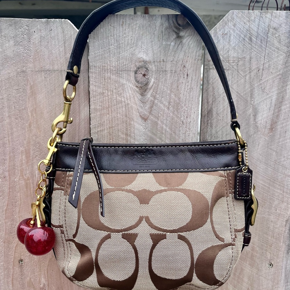 Coach Mini Demi ( SOLD)